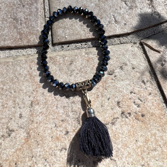 Dark Blue Iridescent Faceted Bead Stretch Braceket With Removable Tassel - Picture 8 of 9